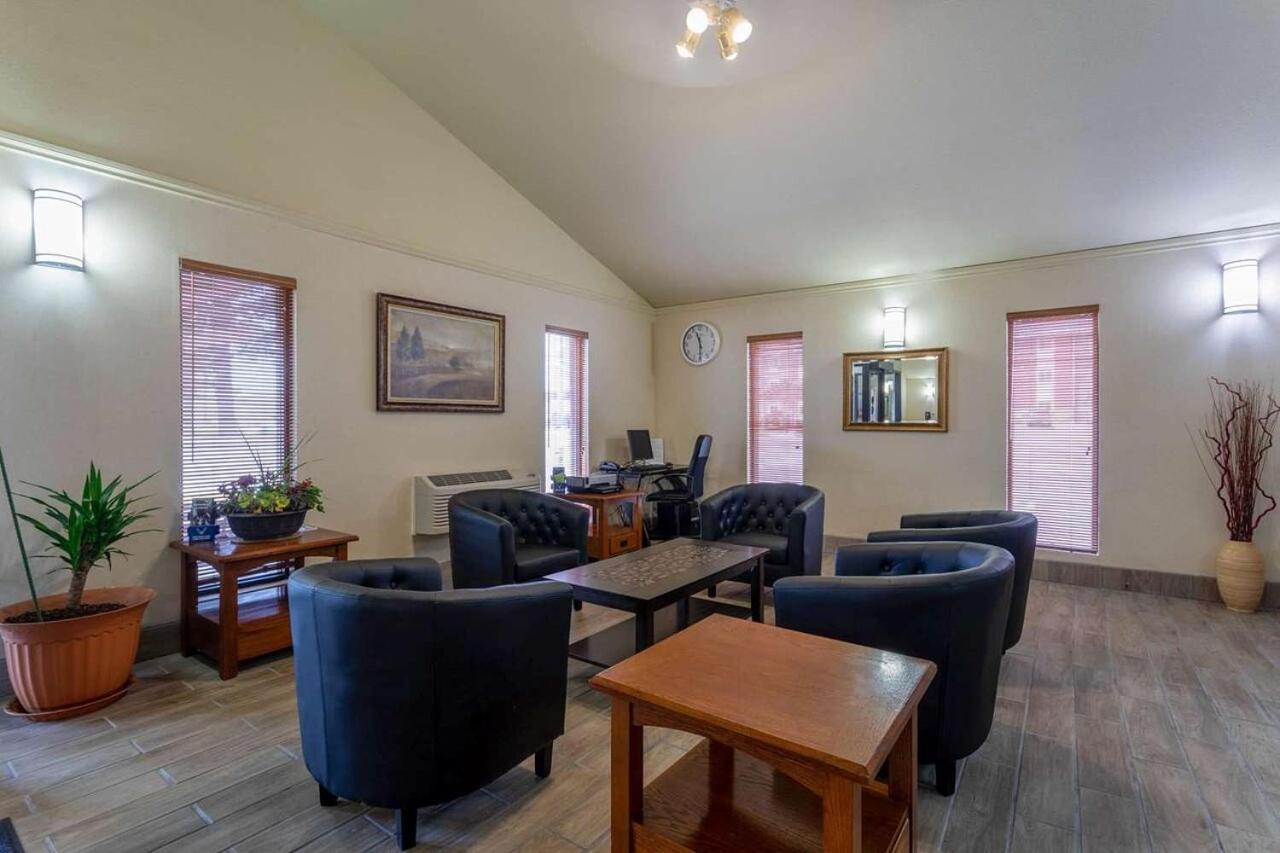 מלון Super 8 By Wyndham Cheyenne Wy מראה חיצוני תמונה